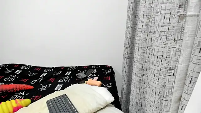 charlloteevans_X Chat XXX in diretta
