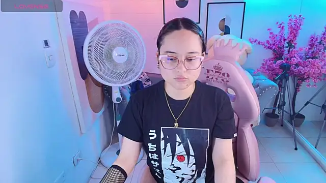 Shady_bug's Live XXX Chat