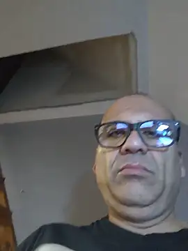 Guapo007sexy Adlı Modelin Canlı XXX Sohbeti