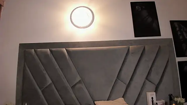 brenda_nova18 élő XXX-chatje