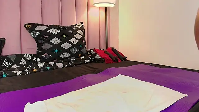 HallyBans élő XXX-chatje