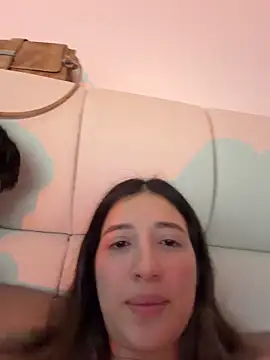 Taylor_Miah élő XXX-chatje