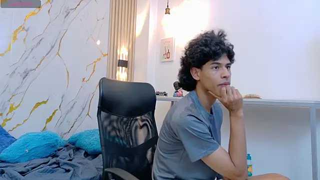دردشة Zayn_Fox32 الجنسية المباشرة