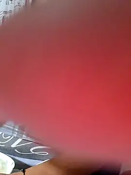 Онлайн чат XXX Juli_Powl