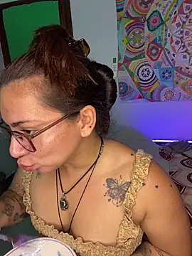 Chat XXX en directo de Amarantha_666