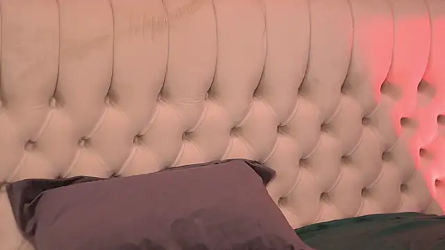 AlenaCapricious Chat XXX in diretta