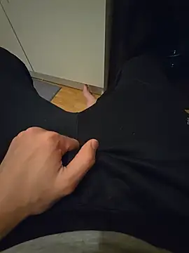 Aphrodickk 现场XXX聊天