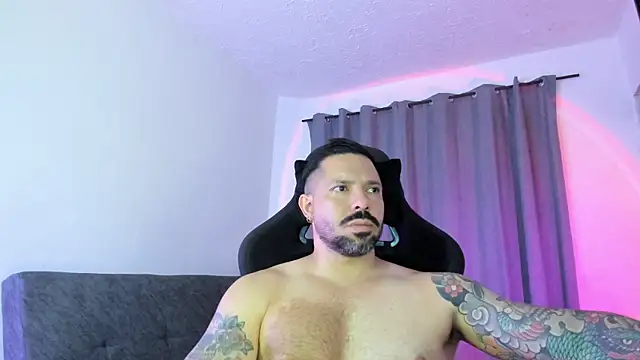 Pierre_Vidal live XXX chat
