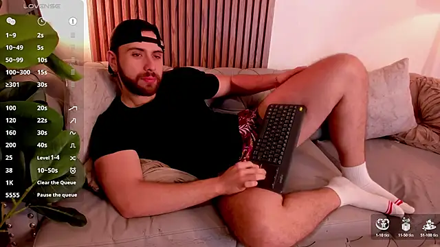 XXX chat uživo modela Maximo_Wolff