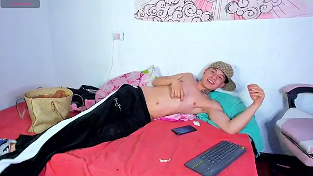 coupleyoung22 élő XXX-chatje