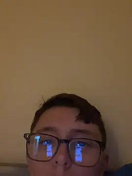 OverMax-'s Live XXX Chat