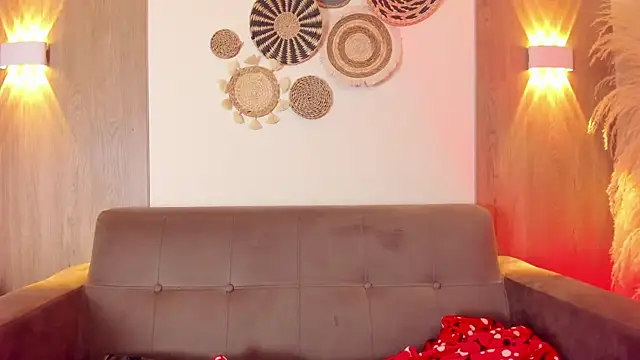 Kenji_n_Rousse Adlı Modelin Canlı XXX Sohbeti