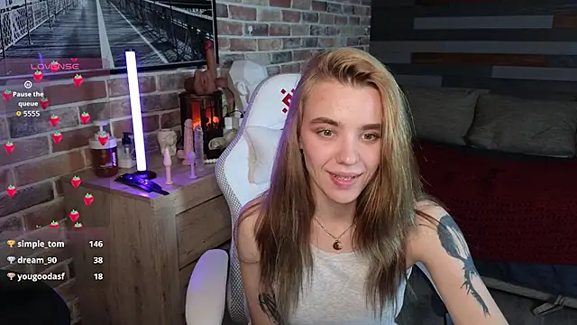 Chatroom XXX en direct de eva_swetty