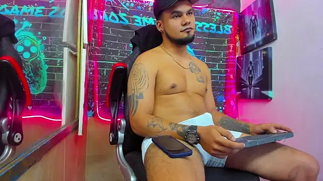 Dereck_jackson_'s Live XXX Chat