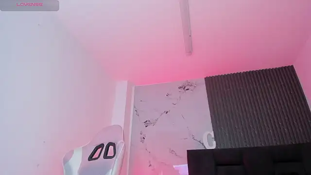 Chat +18 de Chloemuaak ao vivo