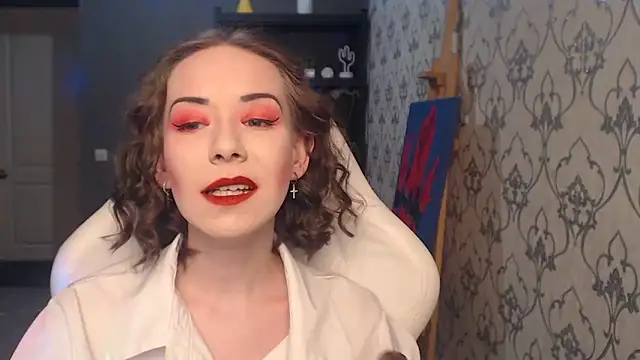 FascinatingEyess' Live XXX Chat