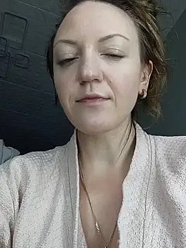 KattyLuuu live XXX chat