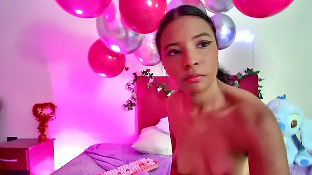 Chat +18 de Ellie_Cute7 ao vivo