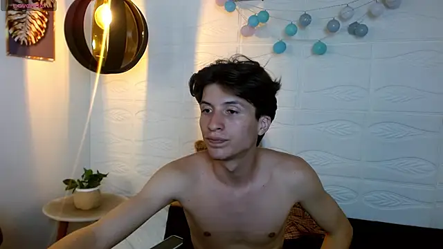 Онлайн чат XXX Marcoviolet