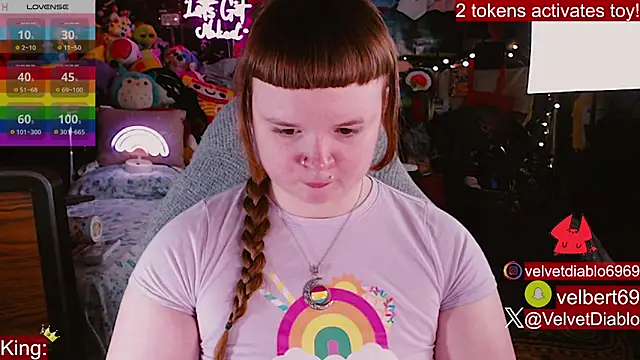 VelvetDiablo's Live XXX Chat