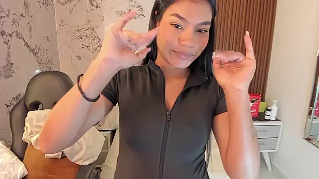 MILEY_JOAS2 Chat XXX in diretta
