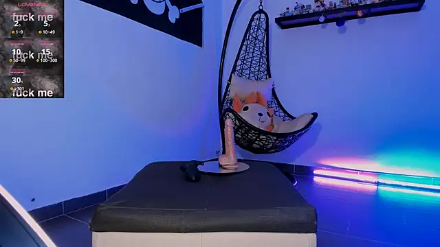 Nina-monroe Adlı Modelin Canlı XXX Sohbeti