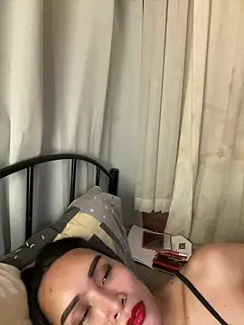 Chat XXX en directo de RomanticPearlTS