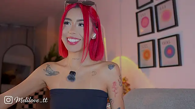 XXX chat uživo modela MelyTaylor_