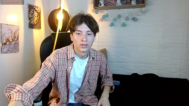XXX chat uživo modela Marcoviolet