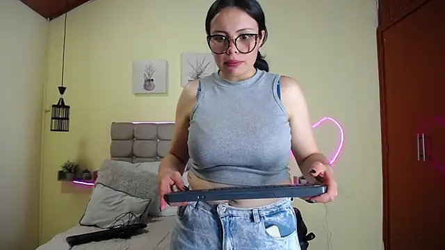 Chat XXX ao vivo de Megan_05_
