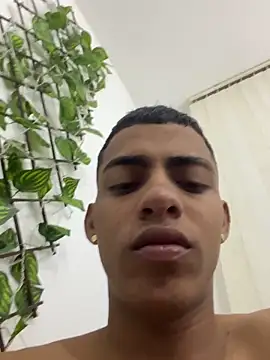 Chat +18 de Antonelo_blake ao vivo