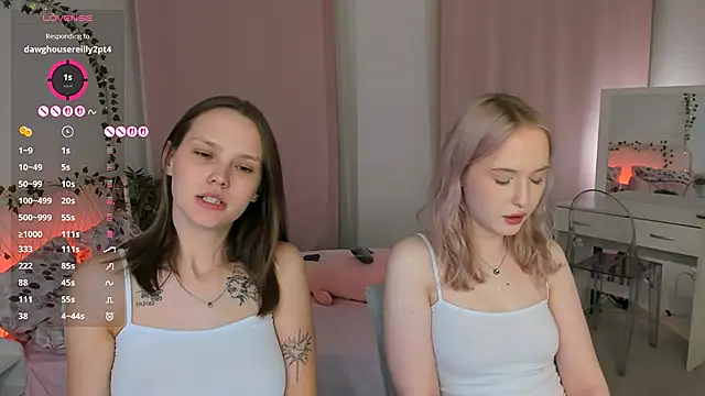XXX chat uživo modela lisaluve