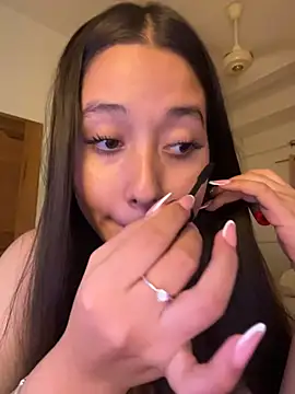 Nhefertary Chat XXX in diretta