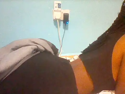 Eminent_Ride live XXX chat