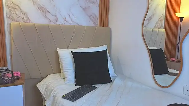 j_belle_n Live XXX chat