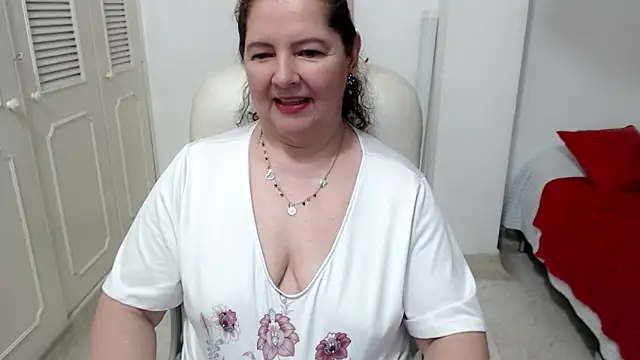 leonela_69のライブXXXチャット