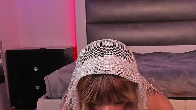 adhalee_js Live XXX Chat