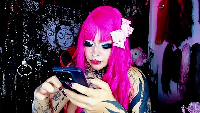 Chat +18 de jannaink_ ao vivo
