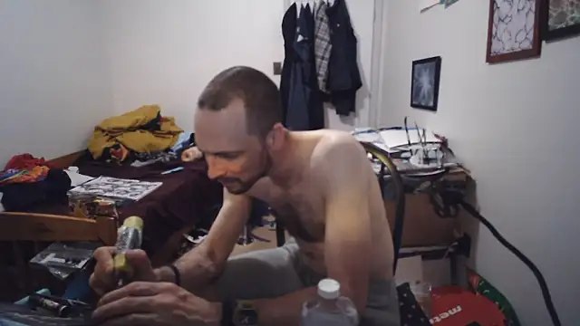 Živý XXX chat JohnnyMoves