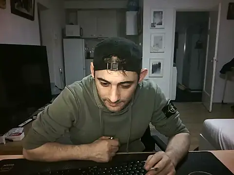 mihaimichael – Naživo XXX chat