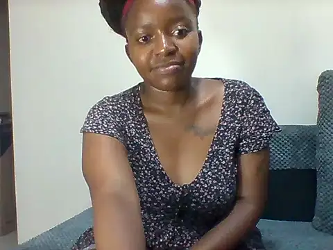Chatroom XXX en direct de cuvy__baby