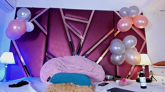 SelenaBloom Live XXX-chat