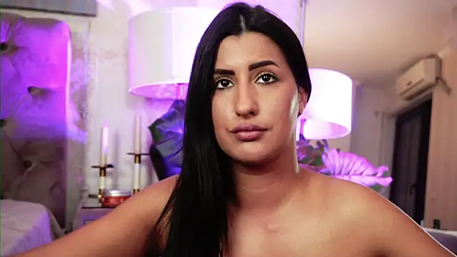 Ashley_ClaireXX Adlı Modelin Canlı XXX Sohbeti