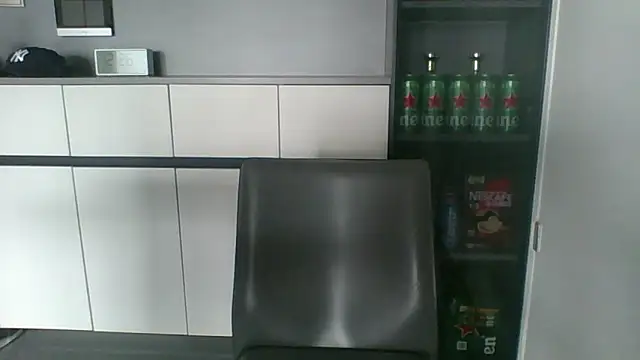 XXX chat uživo modela nole_china7