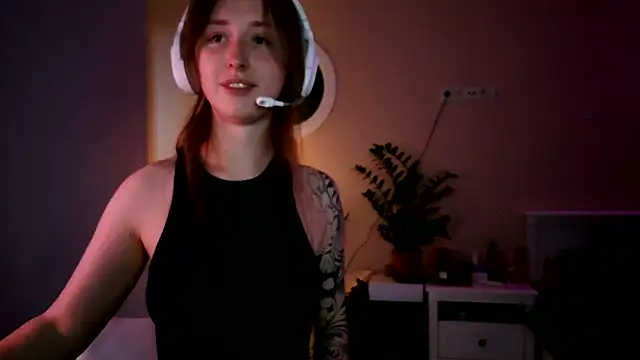 she_tora69 Adlı Modelin Canlı XXX Sohbeti
