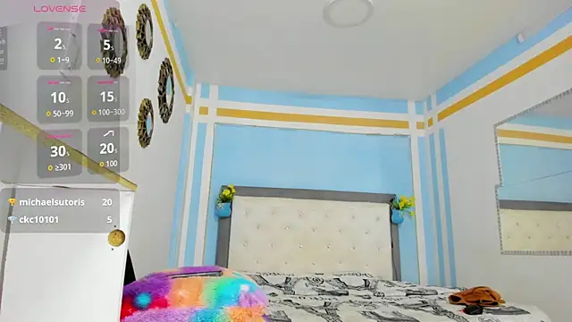 Chat +18 de CloeHuffman ao vivo