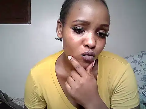Queen_pretty2n Live XXX chat