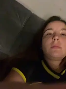 Czat XXX na żywo – AMORINHA_S2_