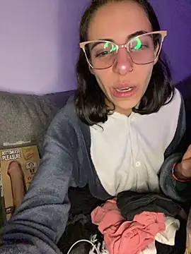 XXX chat uživo modela Poison_Ivy_29
