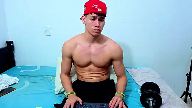 Czat XXX na żywo – Luke_Muscle